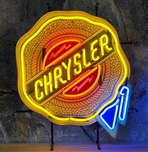 Fiftiesstore Chrysler Badge Neon Verlichting Met Achterplaat - 64 x 55 cm