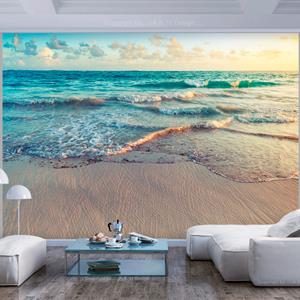 Karo-art Zelfklevend fotobehang - Rustige Vloedlijn op strand , Premium Print