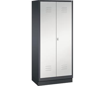 C+P CLASSIC Garderobenschrank mit Sockel, zueinander schlagende Türen, 2 Abteile, Abteilbreite 400 mm, schwarzgrau / lichtgrau