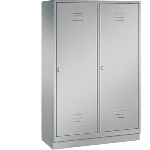 C+P CLASSIC Garderobenschrank mit Sockel, Tür über 2 Abteile, 4 Abteile, Abteilbreite 300 mm, weißaluminium