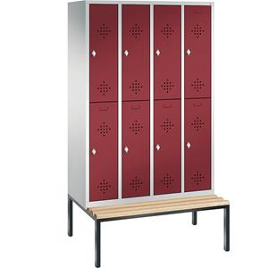 C+P CLASSIC Garderobenschrank mit untergebauter Sitzbank, doppelstöckig, 4 Abteile, je 2 Fächer, Abteilbreite 300 mm, lichtgrau / rubinrot