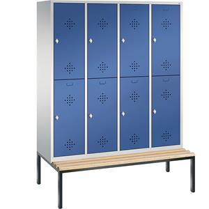 C+P CLASSIC Garderobenschrank mit untergebauter Sitzbank, doppelstöckig, 4 Abteile, je 2 Fächer, Abteilbreite 400 mm, lichtgrau / enzianblau