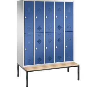 C+P CLASSIC Garderobenschrank mit untergebauter Sitzbank, doppelstöckig, 5 Abteile, je 2 Fächer, Abteilbreite 300 mm, lichtgrau / enzianblau