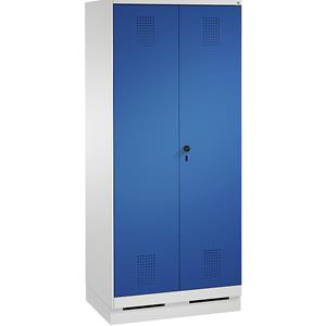 C+P EVOLO Garderobenschrank, zueinander schlagende Türen, 2 Abteile, Abteilbreite 400 mm, mit Sockel, lichtgrau / enzianblau