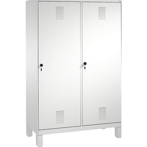 C+P EVOLO Garderobenschrank, Tür über 2 Abteile, mit Füßen, 4 Abteile, 2 Türen, Abteilbreite 300 mm, lichtgrau