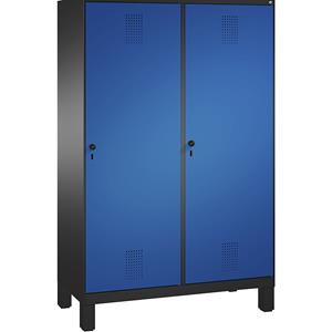 C+P EVOLO Garderobenschrank, Tür über 2 Abteile, mit Füßen, 4 Abteile, 2 Türen, Abteilbreite 300 mm, schwarzgrau / enzianblau