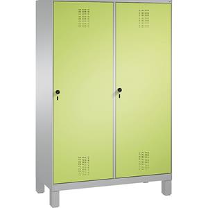 C+P EVOLO garderobekast, deur over 2 afdelingen, met poten, 4 afdelingen, 2 deuren, afdelingbreedte 300 mm, blank aluminiumkleurig / felgroen