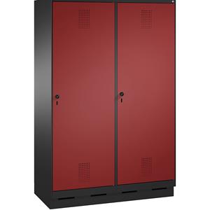 C+P EVOLO Garderobenschrank, Tür über 2 Abteile, mit Sockel, 4 Abteile, 2 Türen, Abteilbreite 300 mm, schwarzgrau / rubinrot