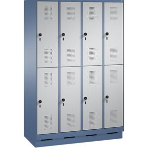 C+P EVOLO Garderobenschrank, doppelstöckig, mit Sockel, 4 Abteile, je 2 Fächer, Abteilbreite 300 mm, fernblau / weißaluminium