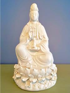 Urnwebshop Kleine Chinese vrouwelijke Buddha Urn Kwan Yin (1.5 liter)