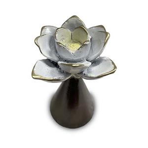 Urnwebshop Bronzen Miniurn Lotusbloem op Aszuil (0.015 liter)