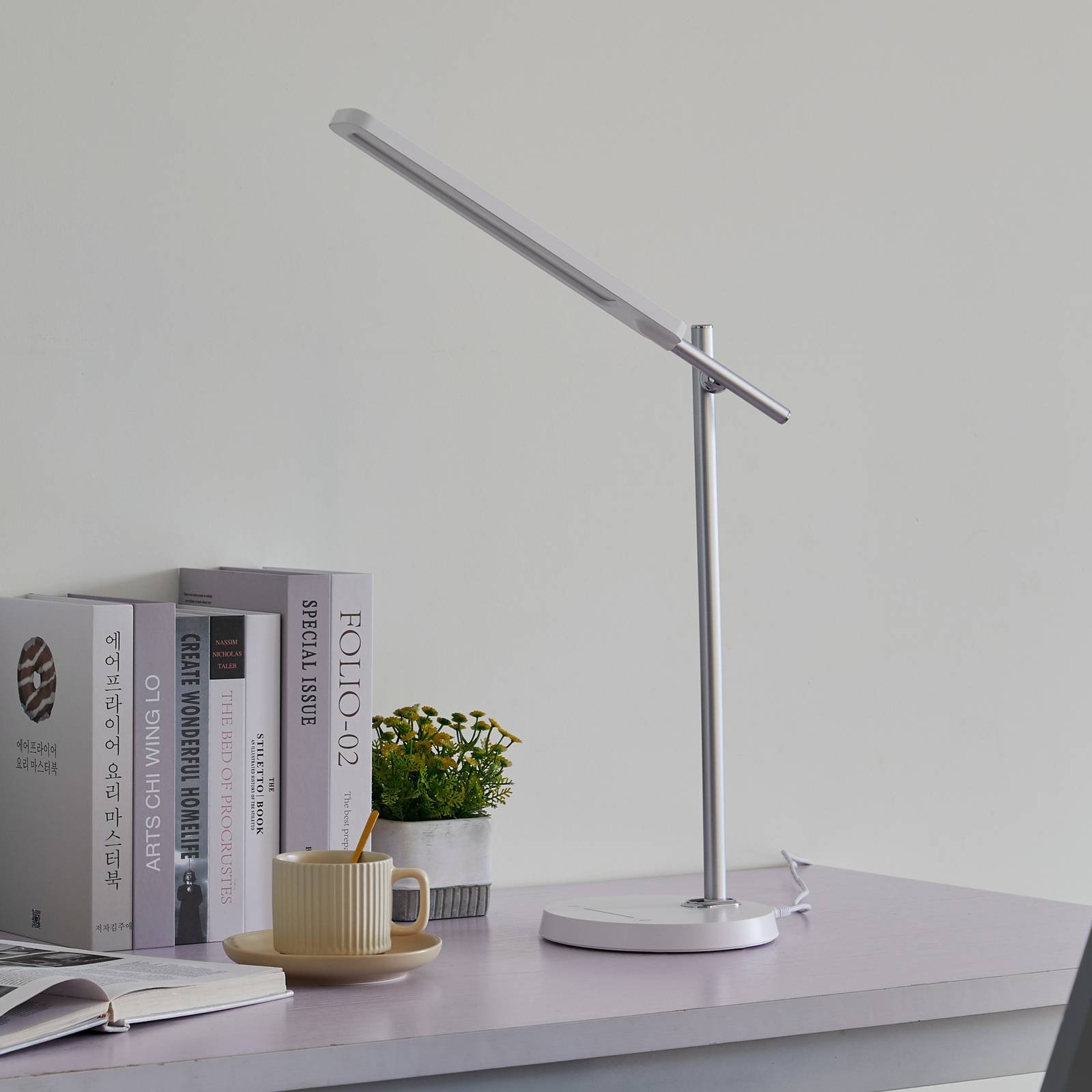 Lindby - Valtorin LED-Schreibtischleuchte, weiß - mattweiß