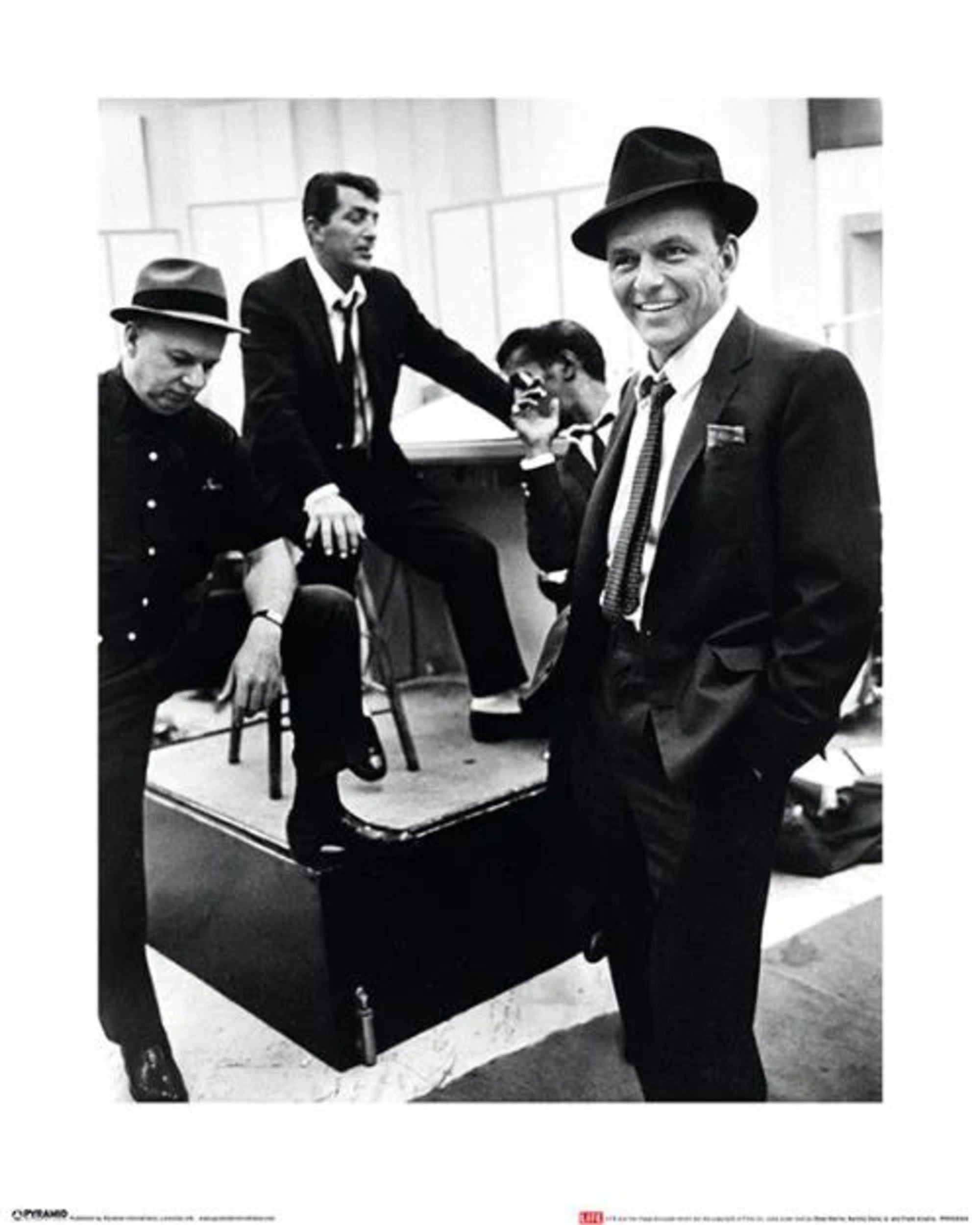 Pyramid Kunstdruk Time Life Dean Martin Sammy Davis Jr. and Frank Sinatra 40x50cm