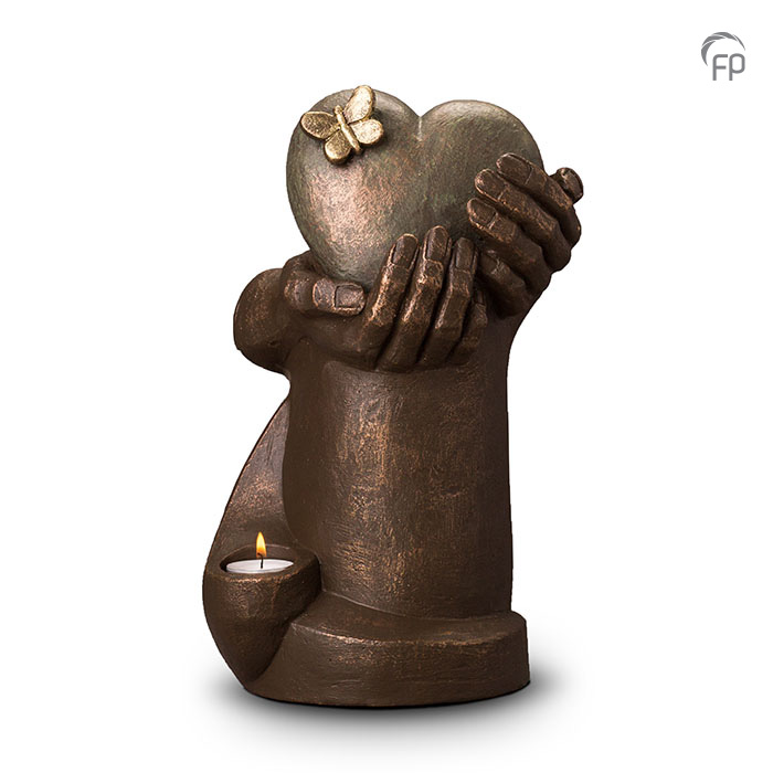 Geert Kunen design urnen Keramiek urn Hartepijn zuil met vlinder + waxine (4000ml)