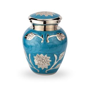 Gedenkartikelen Mini urn kleur blauw met bloemen in zilverkleur (50ml)
