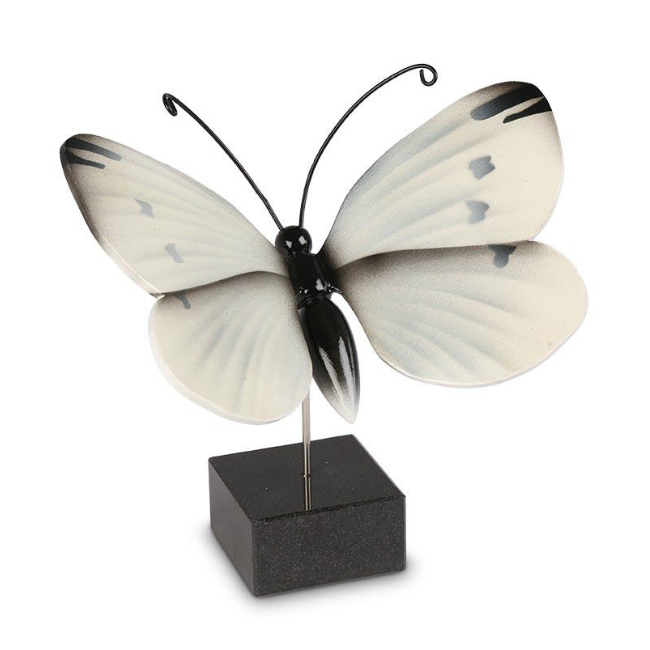 Gedenkartikelen Vlinder urn Koolwitje met witte vleugels en donkere bovenkant