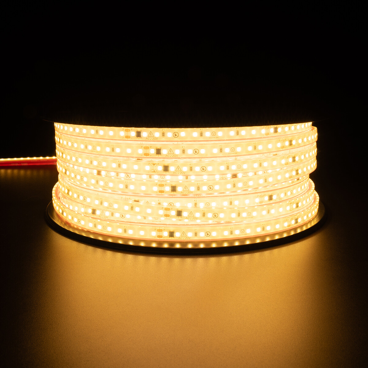Velvalux LED Strip -  - 50 Meter - Warm Wit 3000K - Dimbaar - Waterdicht IP67 - 96000 Lumen - 6000 LEDs - Directe Aansluiting op Netstroom - Werkt zonder Driver