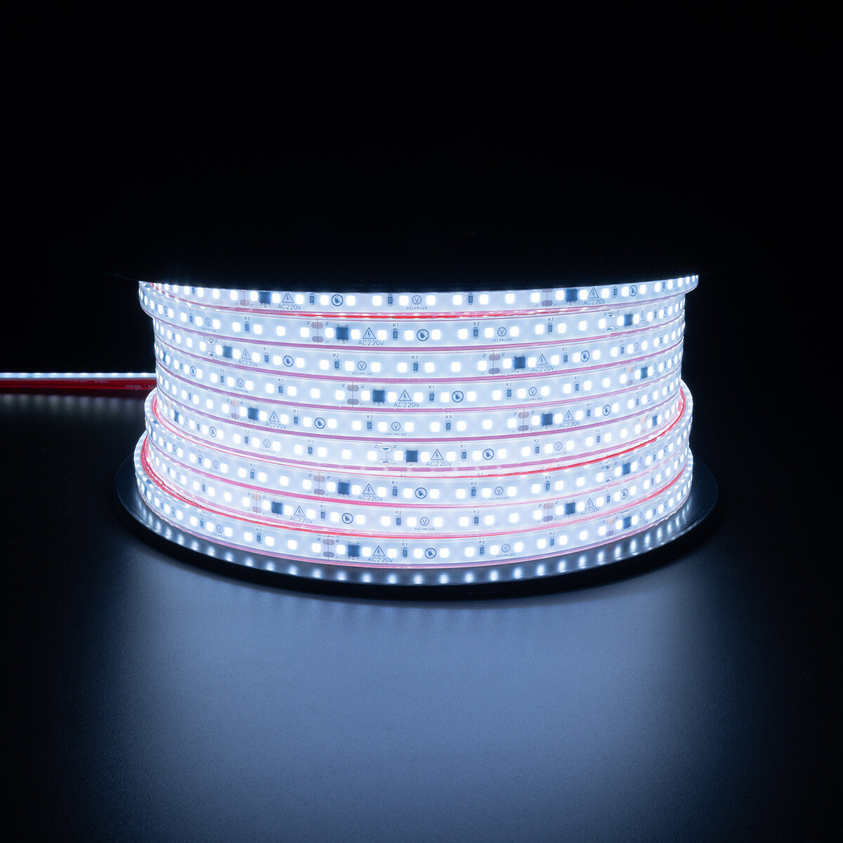 Velvalux LED Strip -  - 50 Meter - Helder.Koud Wit 6000K - Dimbaar - Waterdicht IP67 - 96000 Lumen - 6000 LEDs - Directe Aansluiting op Netstroom - Werkt zonder Driver