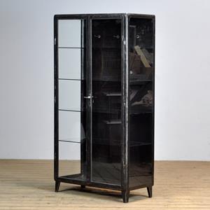 Whoppah Vintage Medical Cabinet, 1960’s Glass/Iron - Tweedehands