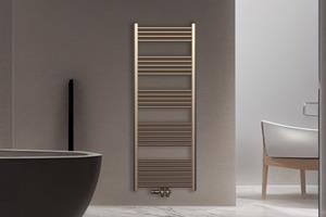 SaniGoods Base handdoek radiator 160x60cm 557 watt MO aansluiting geborsteld koper