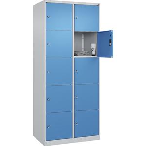 C+P Lockerkast Classic PLUS, 2 compartimenten, lichtgrijs / lichtblauw, b = 800 mm, 10 vakken, met voetdoppen