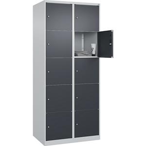 C+P Lockerkast Classic PLUS, 2 compartimenten, lichtgrijs / grijs, b = 800 mm, 10 vakken, met voetdoppen