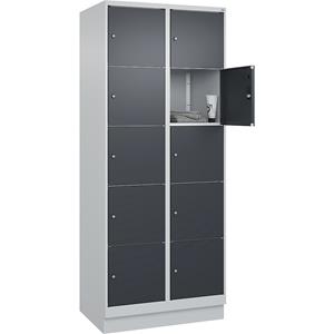 C+P Lockerkast Classic PLUS, 2 compartimenten, lichtgrijs / grijs, b = 800 mm, 10 vakken, met bodemsokkel