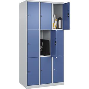 C+P Lockerkast Classic PLUS, 3 compartimenten, lichtgrijs / verblauw, b = 900 mm, 9 vakken, met voetdoppen