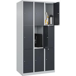 C+P Lockerkast Classic PLUS, 3 compartimenten, lichtgrijs / grijs, b = 900 mm, 9 vakken, met voetdoppen