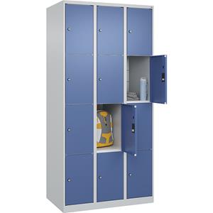 C+P Lockerkast Classic PLUS, 3 compartimenten, lichtgrijs / verblauw, b = 900 mm, 12 vakken, met voetdoppen