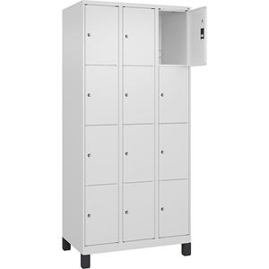 C+P Lockerkast Classic PLUS, 3 compartimenten, verkeerswit, b = 900 mm, 12 vakken, met voeten