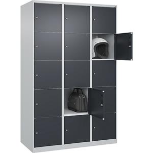 C+P Lockerkast Classic PLUS, 3 compartimenten, lichtgrijs / grijs, b = 1200 mm, 15 vakken, met voetdoppen