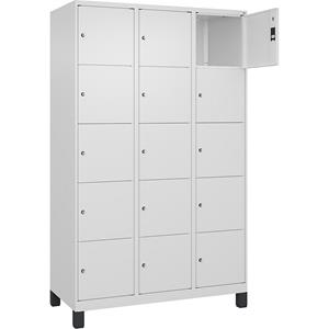 C+P Lockerkast Classic PLUS, 3 compartimenten, verkeerswit, b = 1200 mm, 15 vakken, met voeten