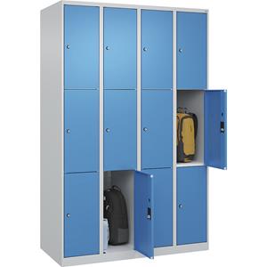 C+P Lockerkast Classic PLUS, 4 compartimenten, lichtgrijs / lichtblauw, b = 1200 mm, 12 vakken, met voetdoppen