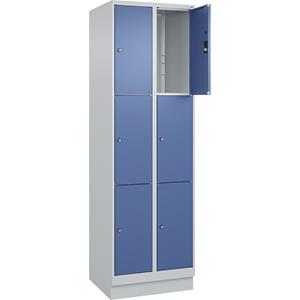 C+P Lockerkast Classic PLUS, 2 compartimenten, lichtgrijs / verblauw, b = 600 mm, 6 vakken, met bodemsokkel