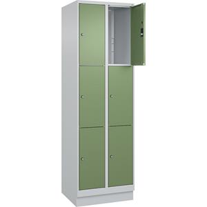 C+P Lockerkast Classic PLUS, 2 compartimenten, lichtgrijs / resedagroen, B 600 mm, 6 vakken, met bodemsokkel