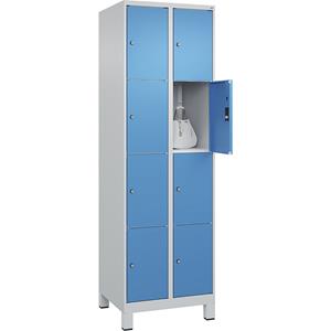 C+P Lockerkast Classic PLUS, 2 compartimenten, lichtgrijs / lichtblauw, b = 600 mm, 8 vakken, met voeten