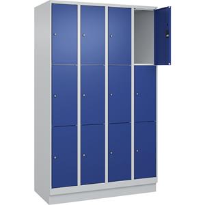 C+P Lockerkast Classic PLUS, 4 compartimenten, lichtgrijs / gentiaanblauw, b = 1200 mm, 12 vakken, met bodemsokkel