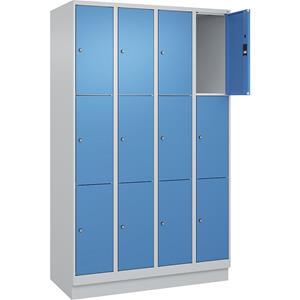 C+P Lockerkast Classic PLUS, 4 compartimenten, lichtgrijs / lichtblauw, b = 1200 mm, 12 vakken, met bodemsokkel