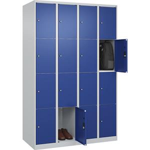 C+P Lockerkast Classic PLUS, 4 compartimenten, lichtgrijs / gentiaanblauw, b = 1200 mm, 16 vakken, met voetdoppen