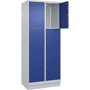 C+P Lockerkast Classic PLUS, 2 compartimenten, lichtgrijs / gentiaanblauw, b = 800 mm, 6 vakken, met bodemsokkel