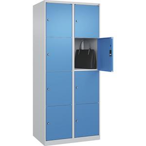 C+P Lockerkast Classic PLUS, 2 compartimenten, lichtgrijs / lichtblauw, b = 800 mm, 8 vakken, met voetdoppen