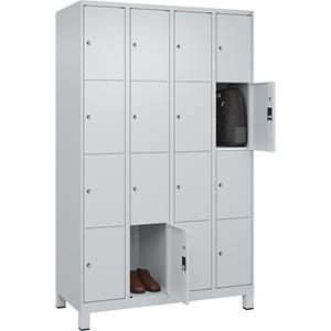 C+P Lockerkast Classic PLUS, 4 compartimenten, lichtgrijs, b = 1200 mm, 16 vakken, met voeten