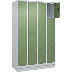 C+P Lockerkast Classic PLUS, 4 compartimenten, lichtgrijs / resedagroen, b = 1200 mm, 16 vakken, met bodemsokkel