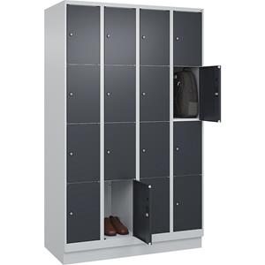 C+P Lockerkast Classic PLUS, 4 compartimenten, lichtgrijs / grijs, b = 1200 mm, 16 vakken, met bodemsokkel