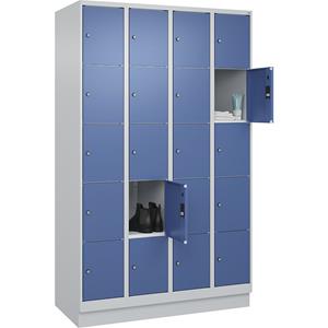 C+P Lockerkast Classic PLUS, 4 compartimenten, lichtgrijs / verblauw, b = 1200 mm, 20 vakken, met bodemsokkel