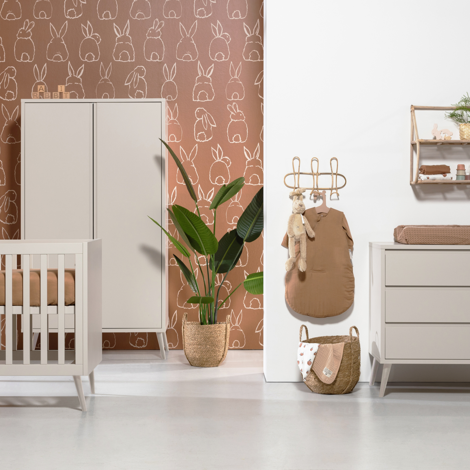 Europe Baby Sterre Babykamer Oatmeal / Oatmeal | Bed 70 x 140 + Commode + Kast 2-Deurs