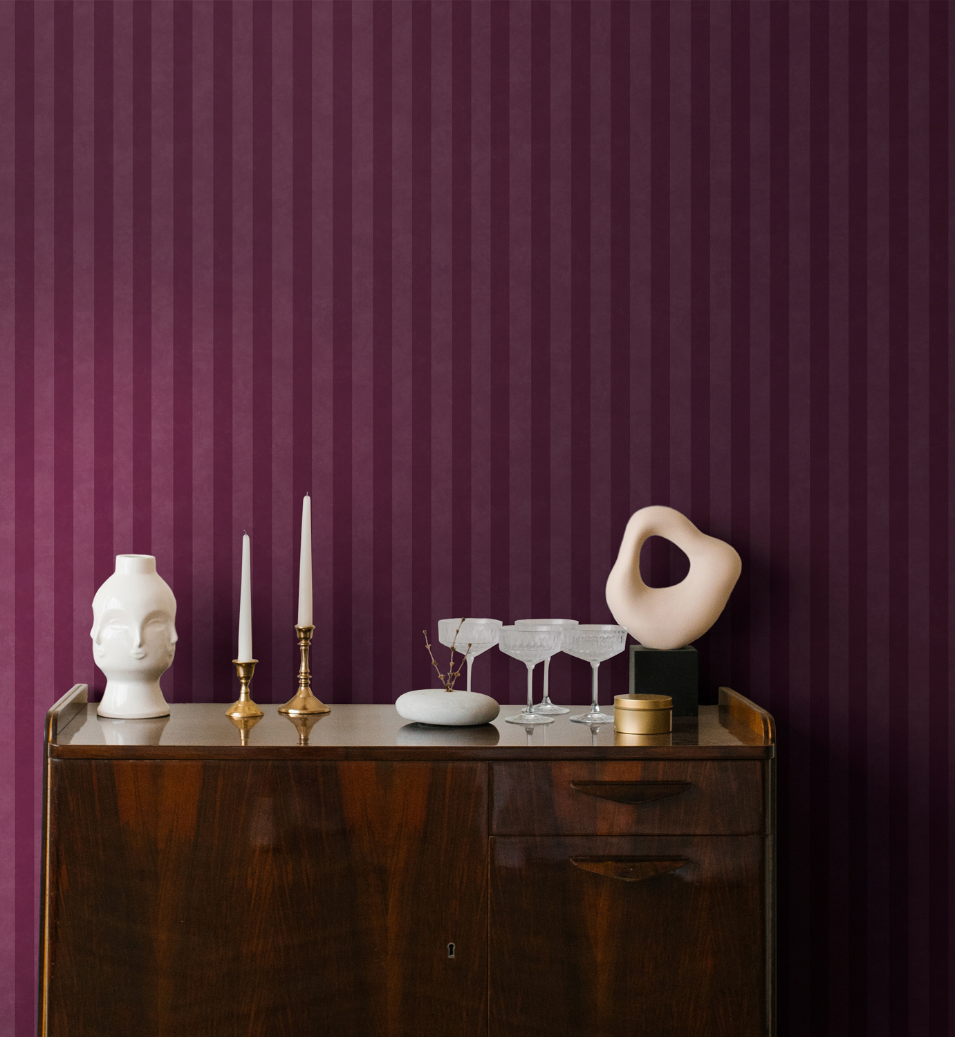 Dutch Wallcoverings Arboretum - Aquila Berry - Bordeaux