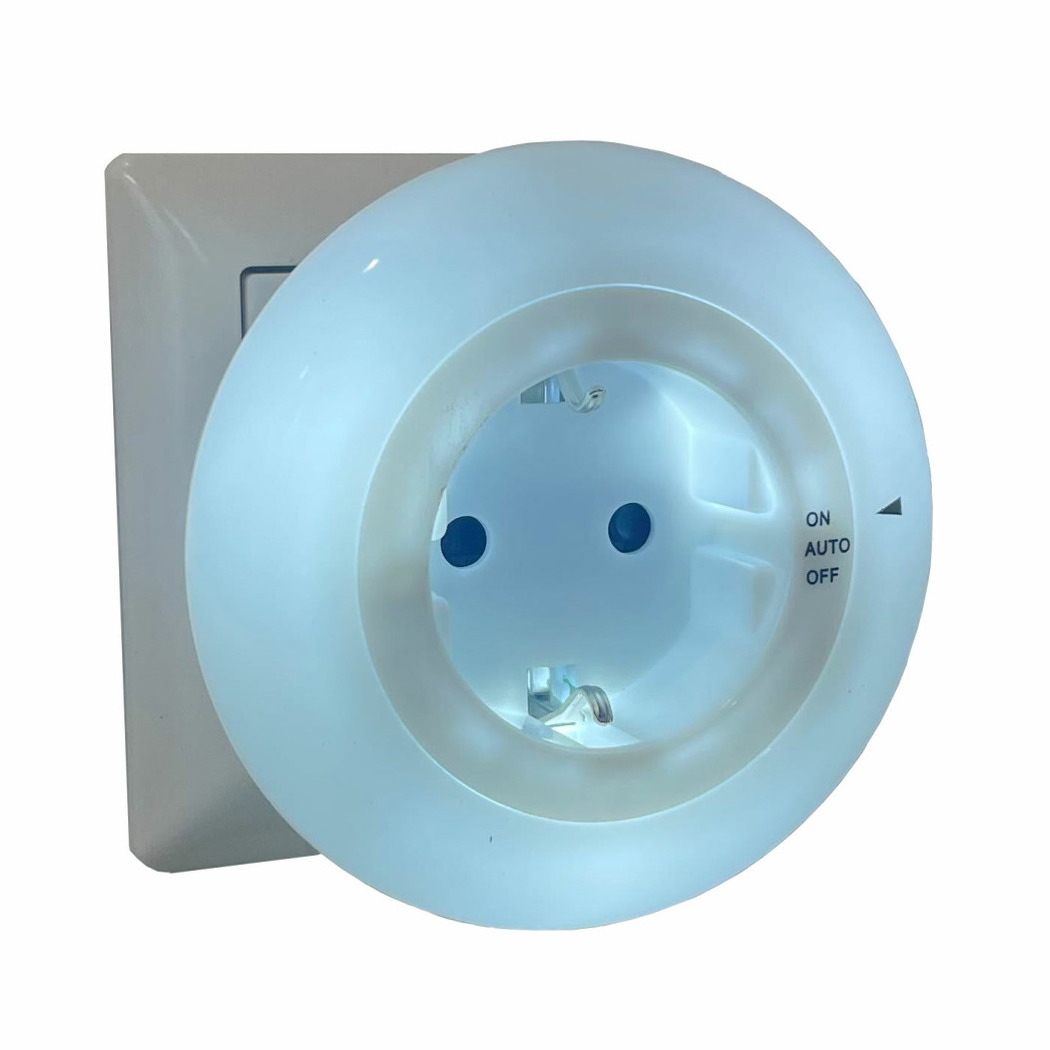 Bellatio Design LED Nachtlamp met lichtsensor - 230V - kinderkamer - extra stopcontact -