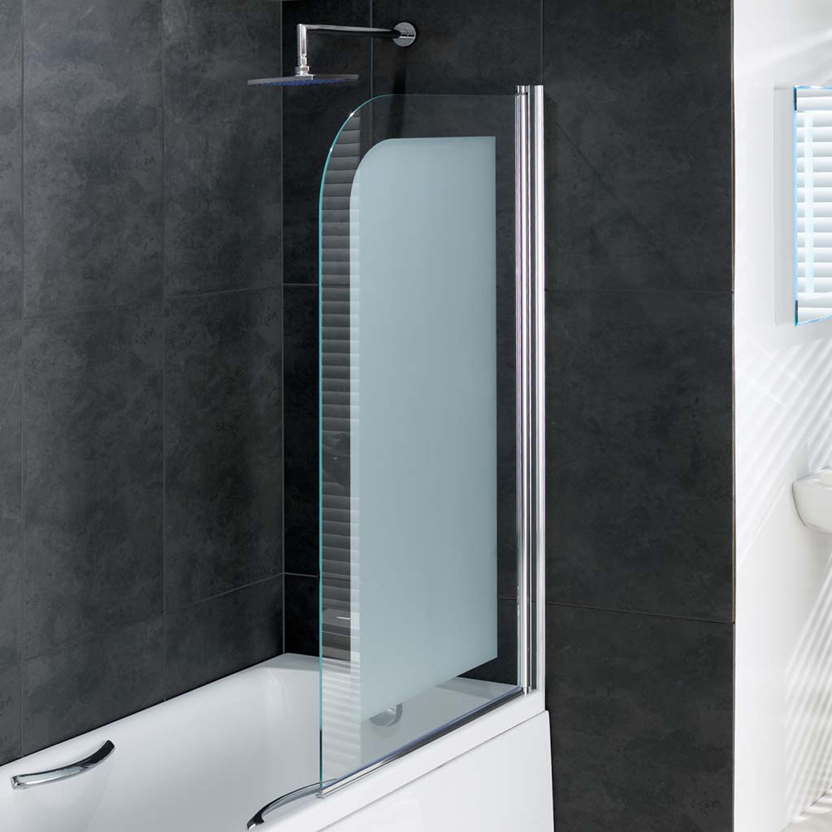 Eastbrook Volente frosted badwand 85x150cm met 8mm veiligheidsglas chroom